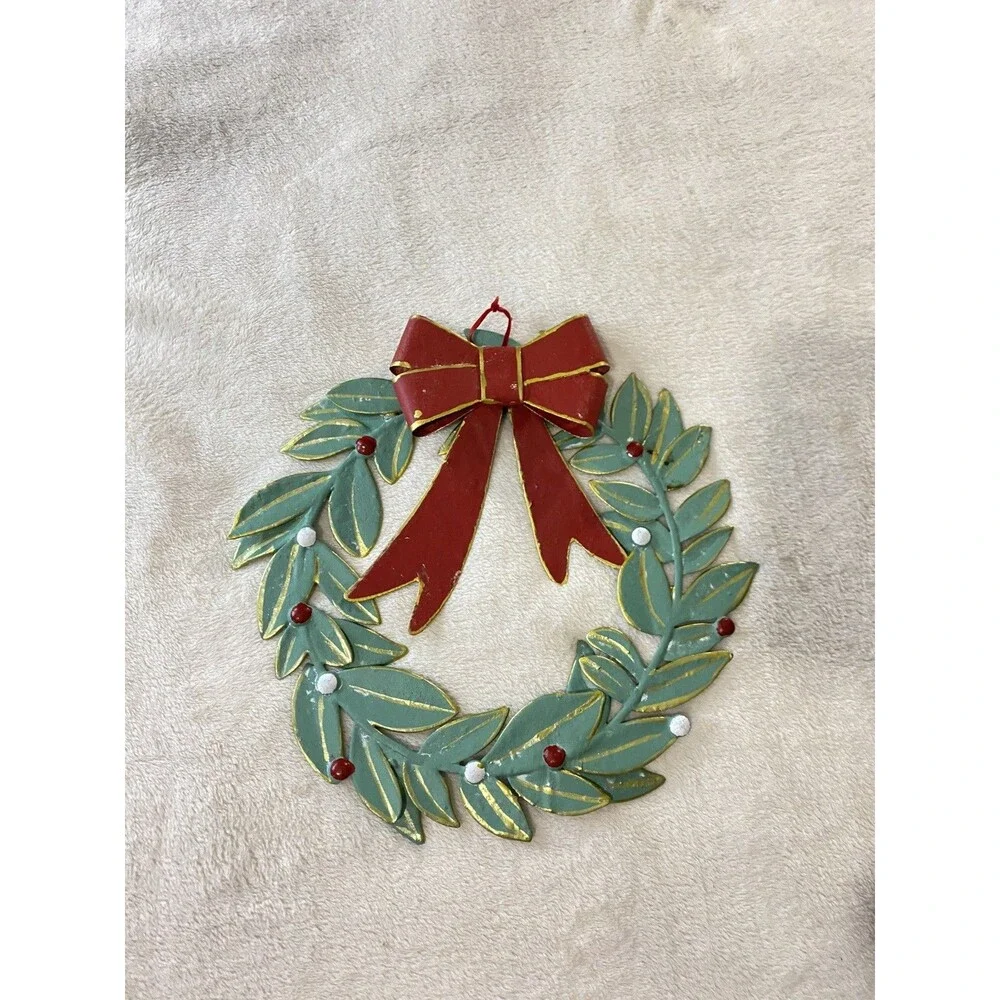 VTG 1980s Metal Christmas Wreath Wall, Door Decor Green Leaves Red Bow Berries
